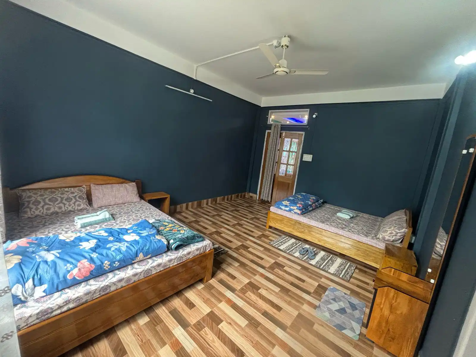Twin Room at Dee Dee Homestay Dirang